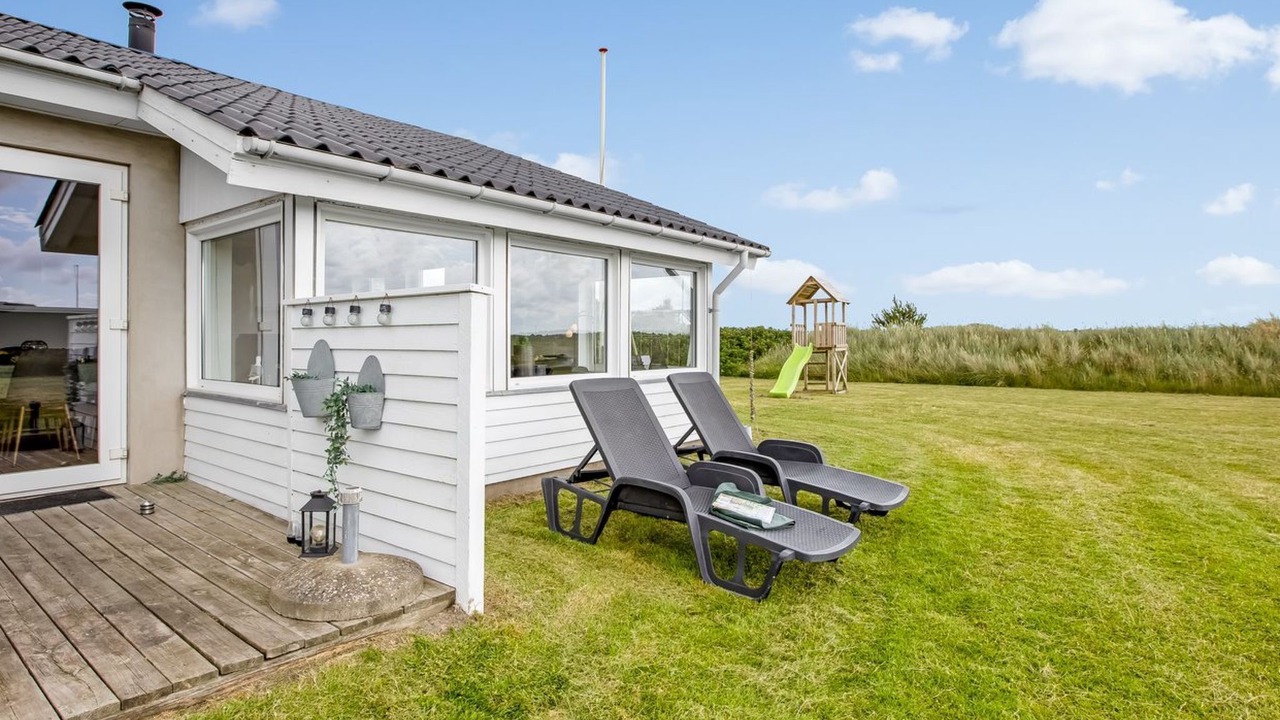 Photo of Others in Houvig Strand