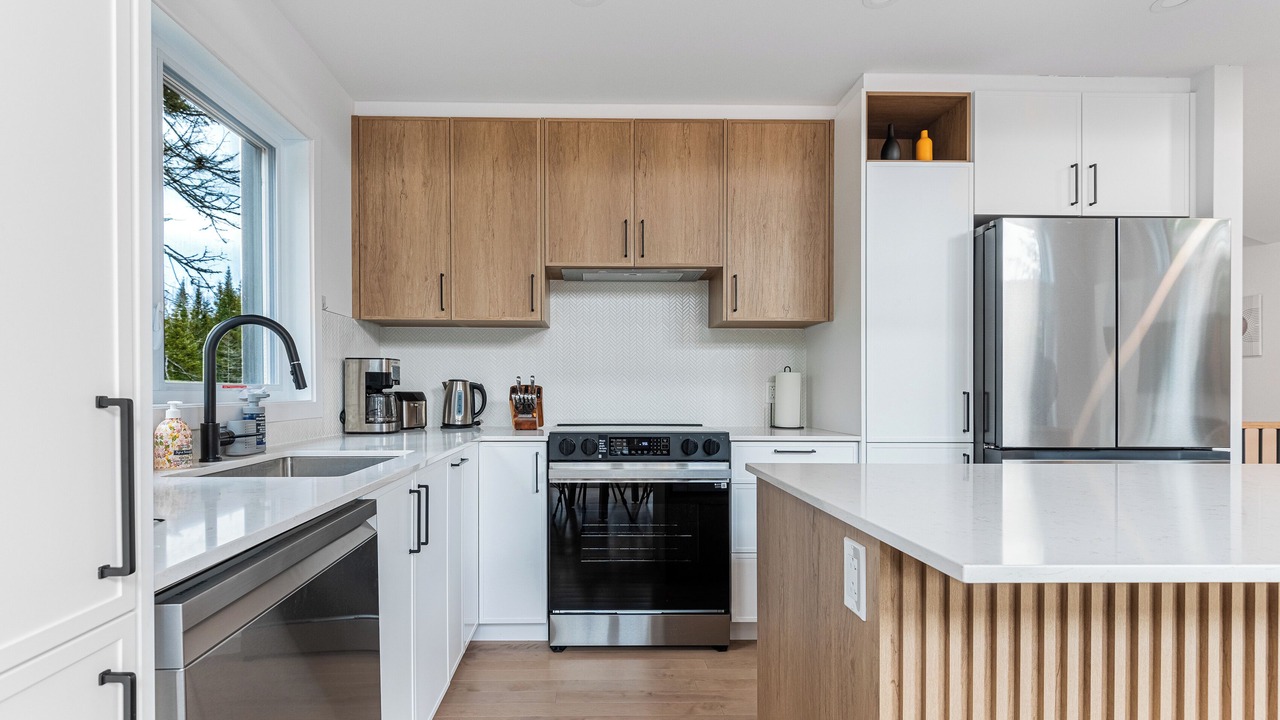 Photo of Kitchen in Lac-Swell