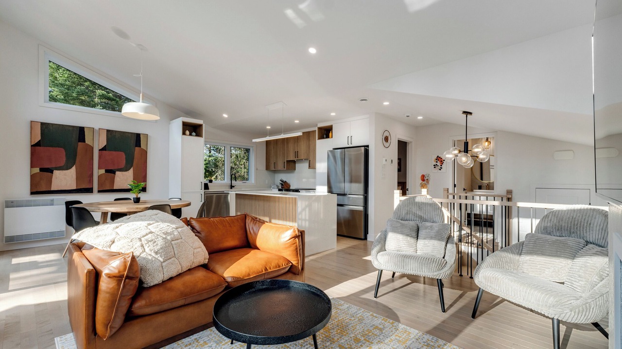 Photo of Livingroom in Lac-Swell
