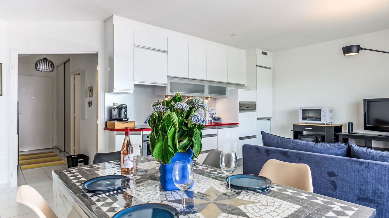 Photo of Others in Etel