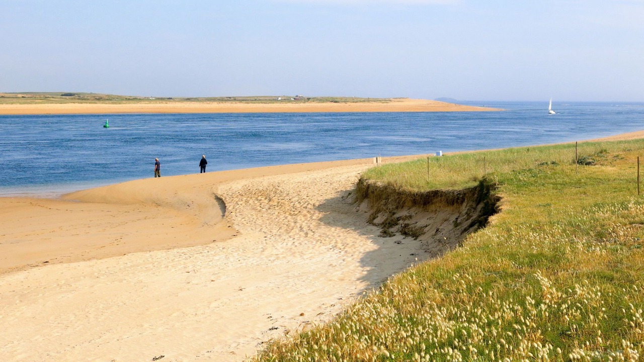 Photo of Others in Etel