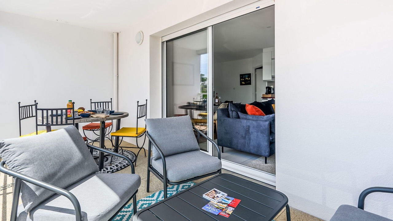 Photo of Others in Etel