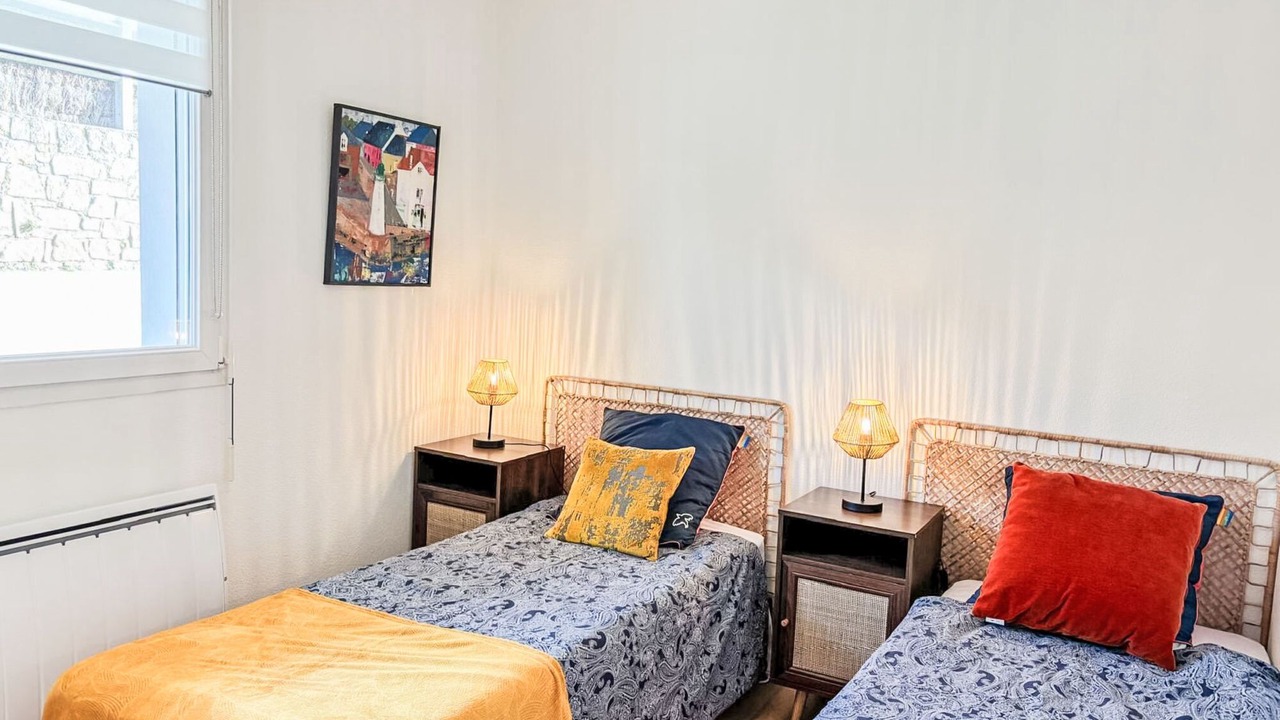 Photo of Others in Etel