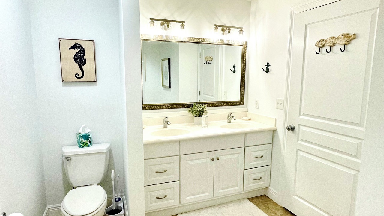 Photo of Bathroom in Waterside Village