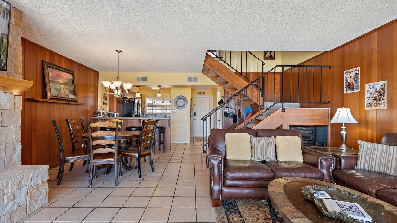 Photo of Livingroom in Briarcliff