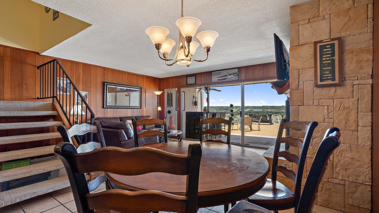 Photo of Livingroom in Briarcliff