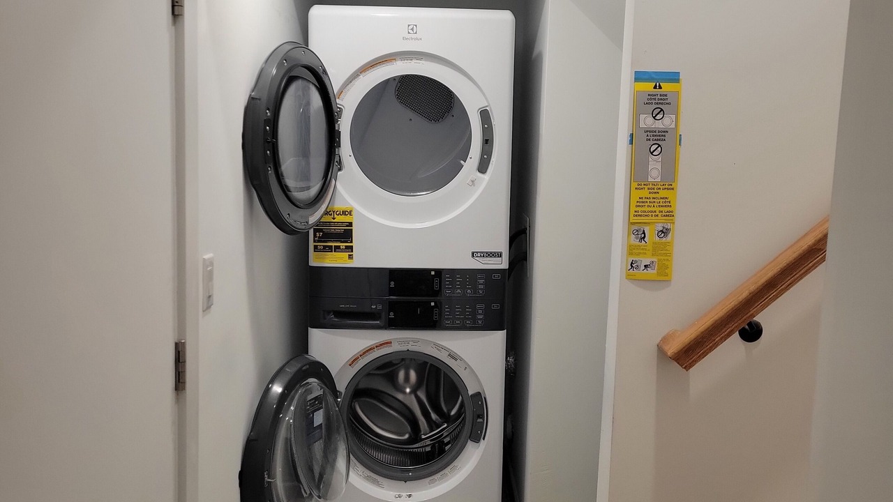 Photo of Others in Elizabeth