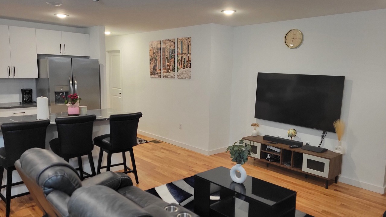 Photo of Livingroom in Elizabeth