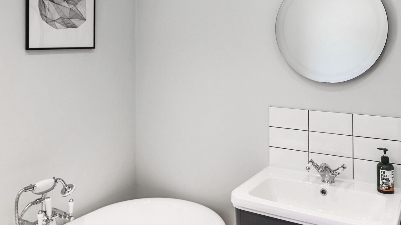 Photo of Bathroom in Bont Newydd