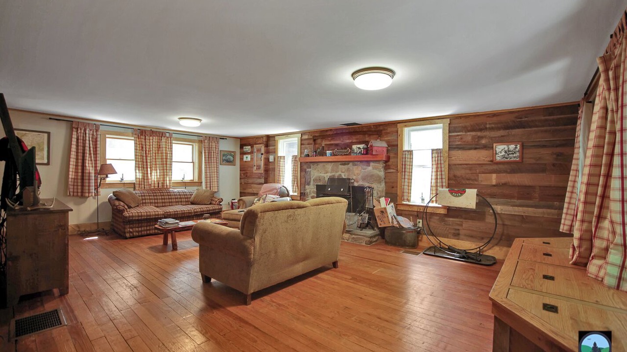 Photo of Livingroom in Morris