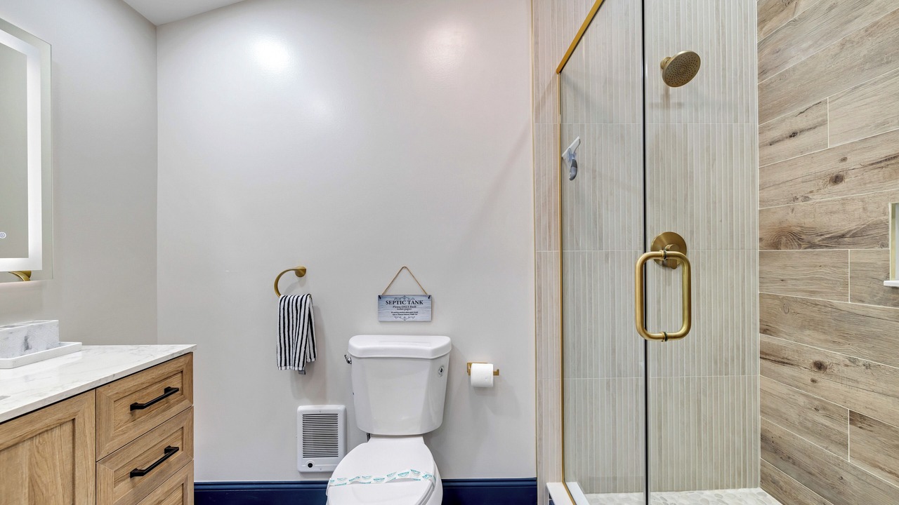 Photo of Bathroom in Briar Crest Woods