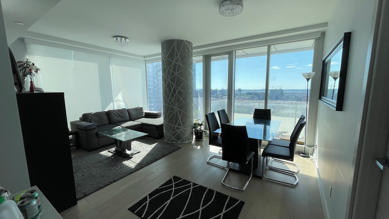 Photo of Livingroom in Shaughnessy Village