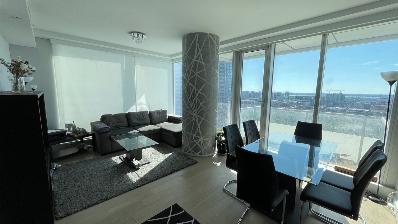 Photo of Livingroom in Shaughnessy Village