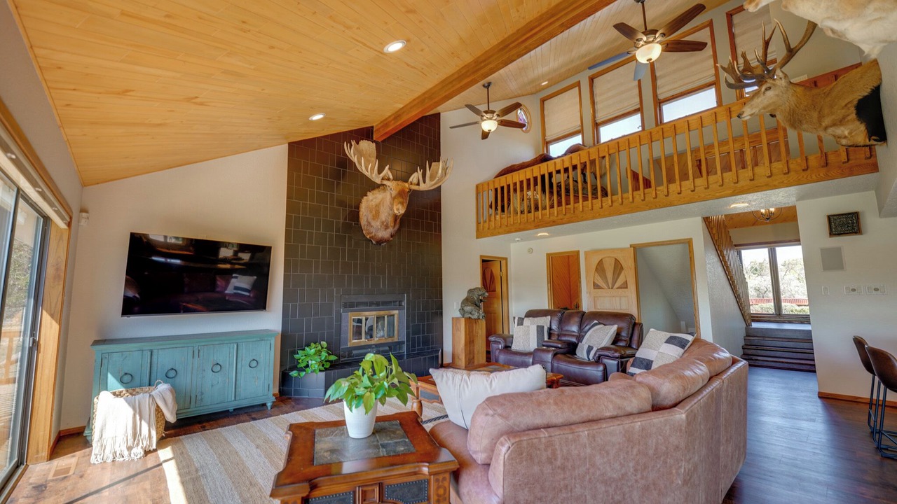 Photo of Livingroom in Flora Vista