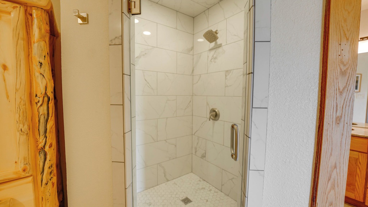Photo of Bathroom in Flora Vista