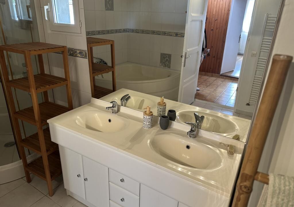 Photo of Bathroom in Saint-Regnobert-de-la-Cote-de-Nacre