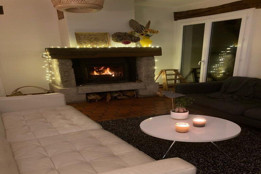 Photo of Livingroom in Saint-Regnobert-de-la-Cote-de-Nacre