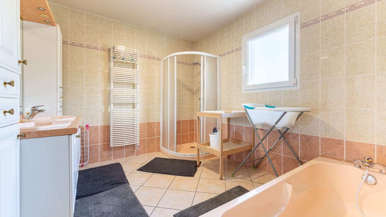 Photo of Bathroom in Lucon