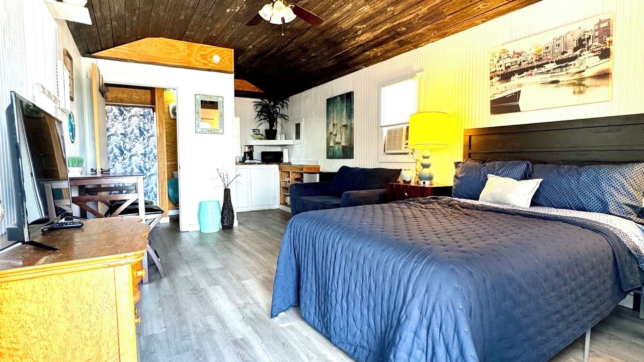 Photo of Bedroom in Quinlan
