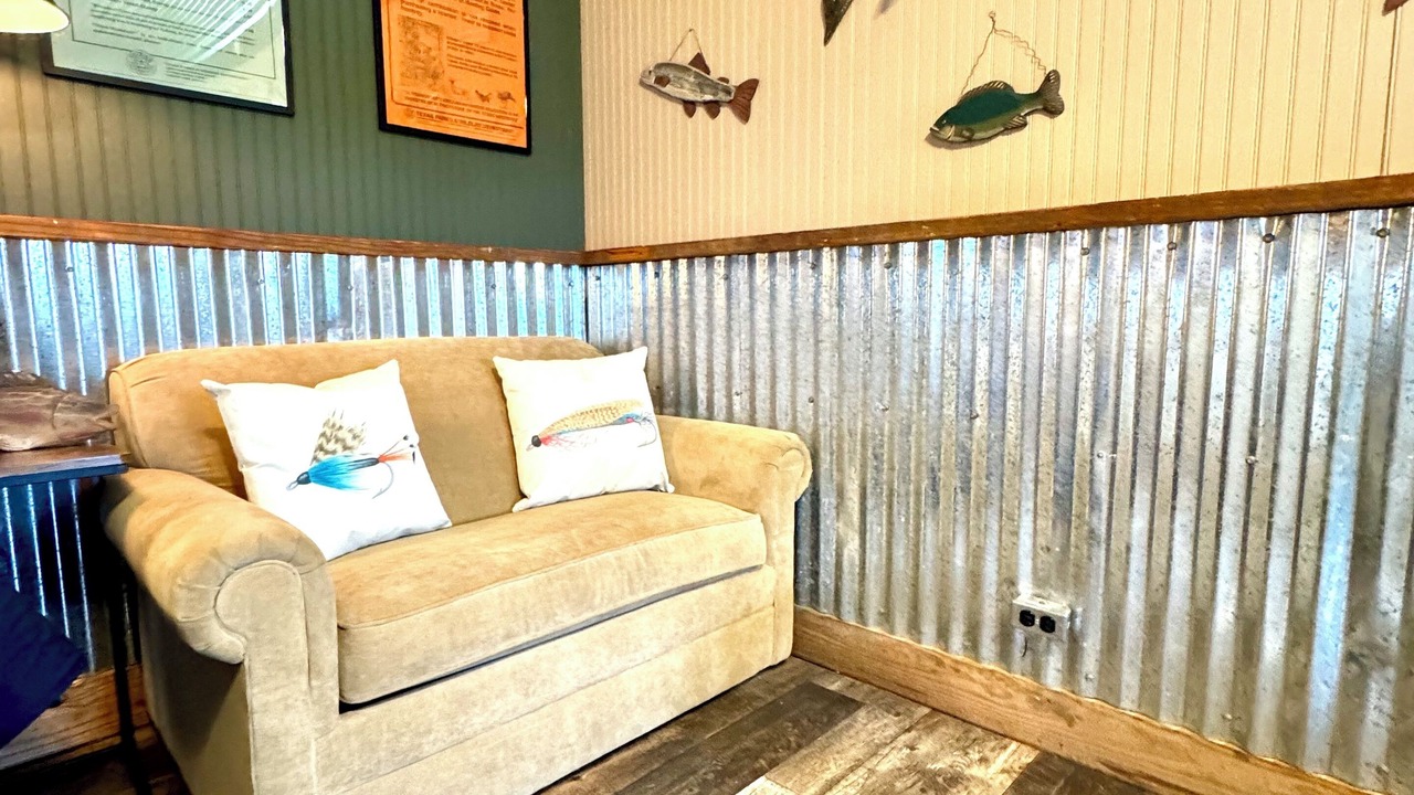 Photo of Livingroom in Quinlan