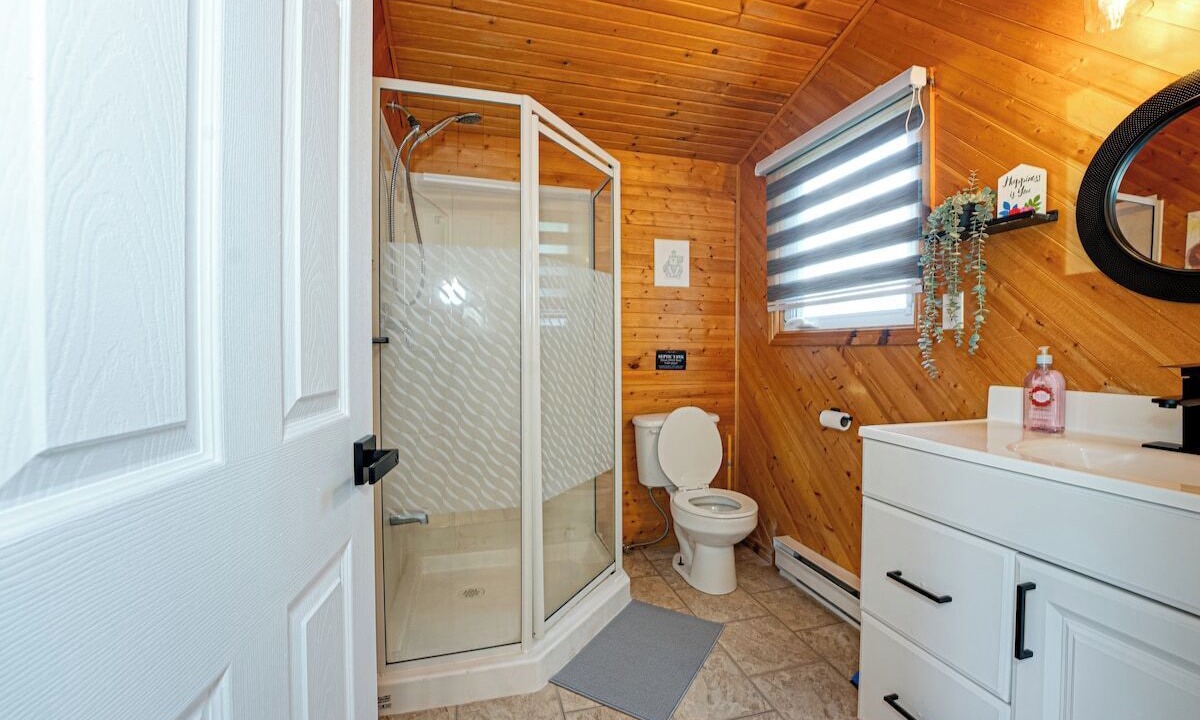 Photo of Bathroom in Magnetawan
