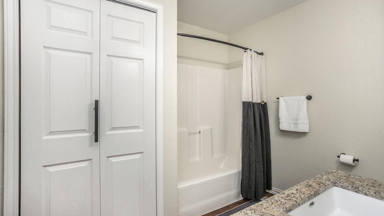 Photo of Bathroom in Thackerville