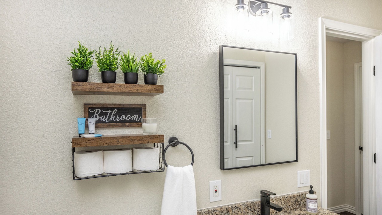 Photo of Bathroom in Thackerville