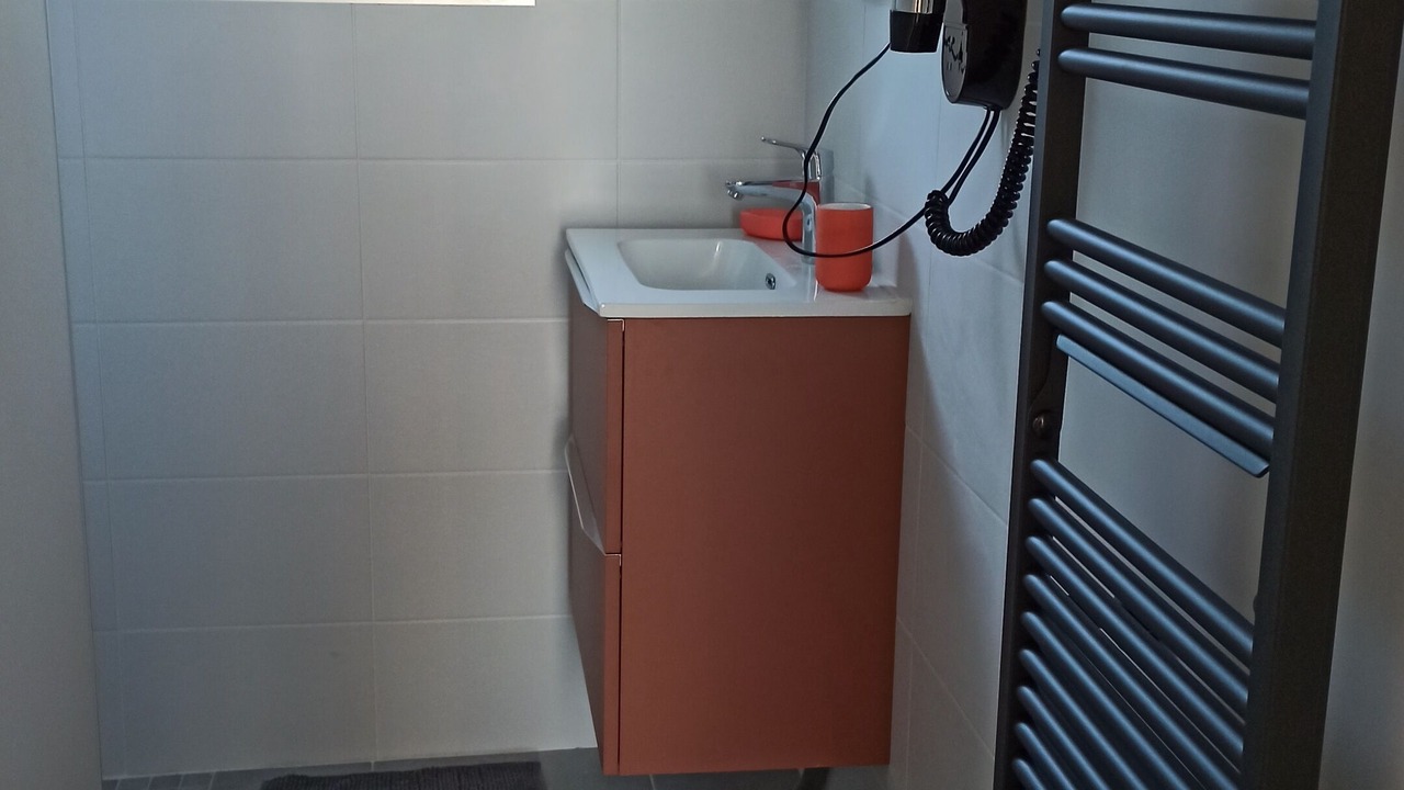 Photo of Bathroom in Neuvy-le-Roi