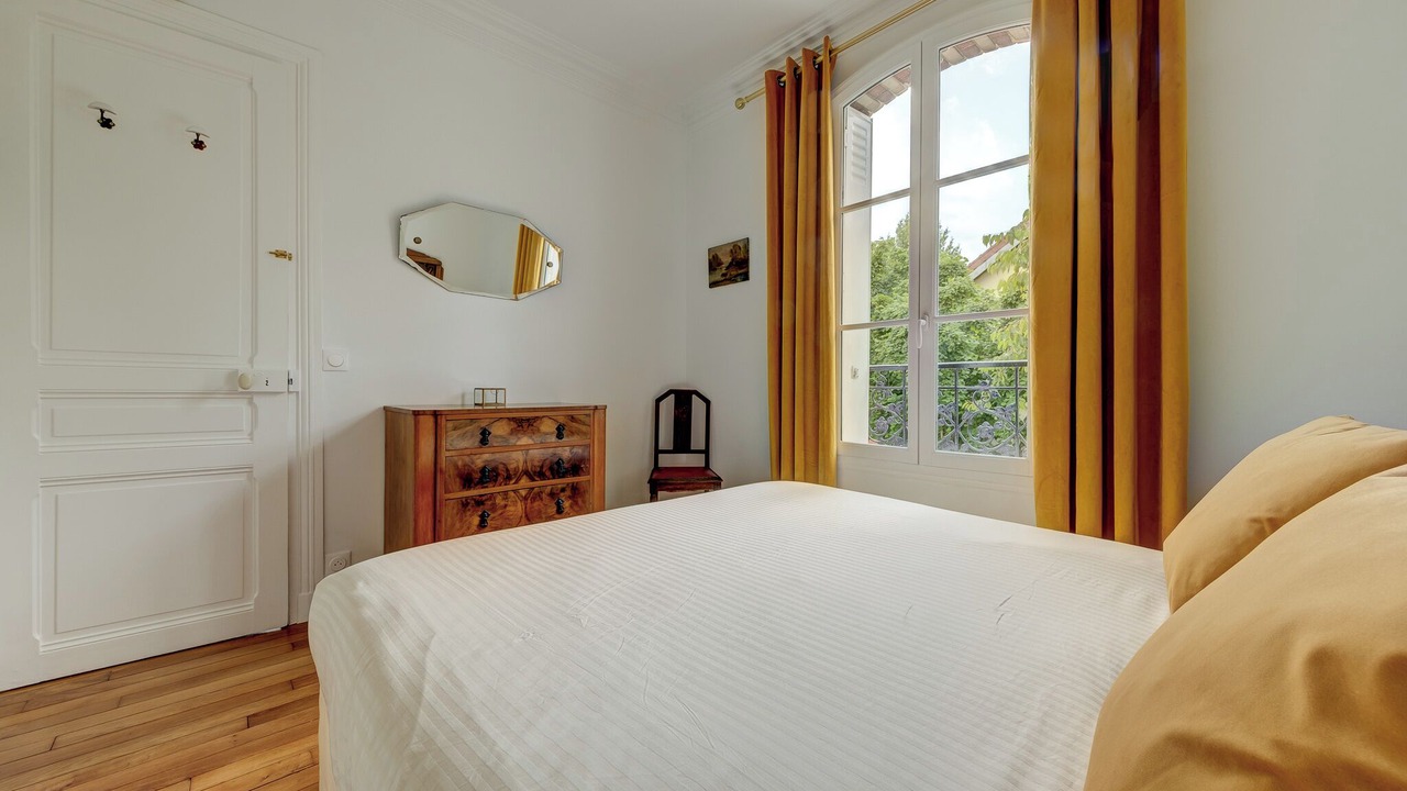 Photo of Bedroom in Arcueil