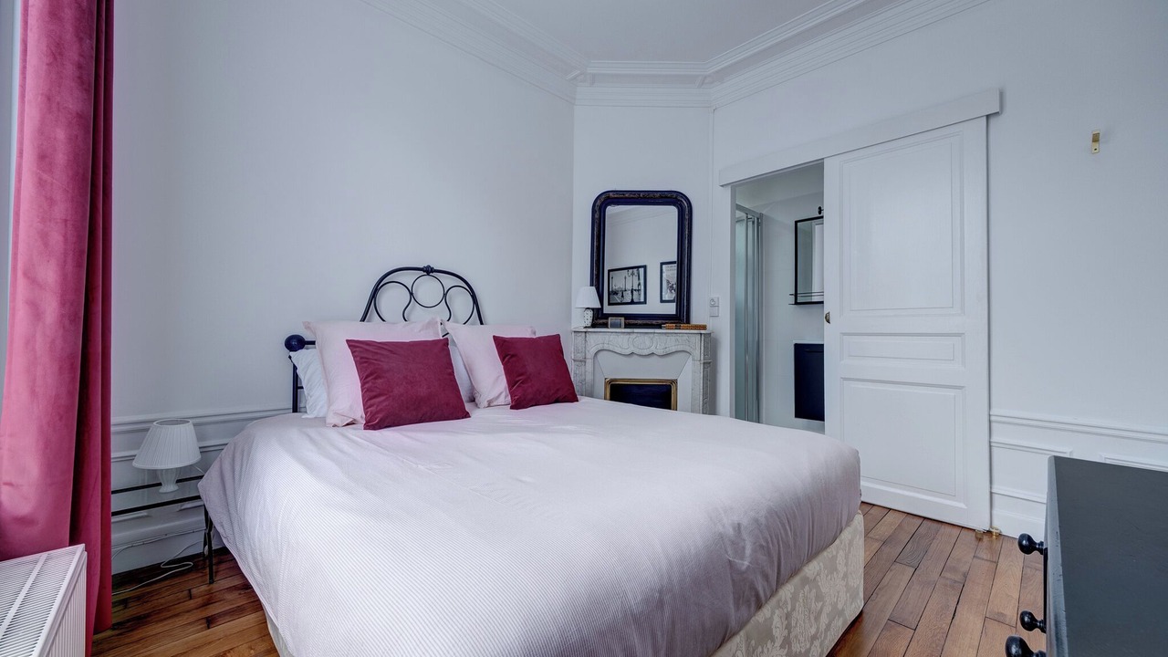 Photo of Bedroom in Arcueil