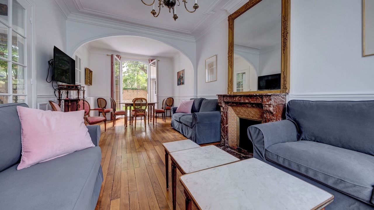 Photo of Livingroom in Arcueil
