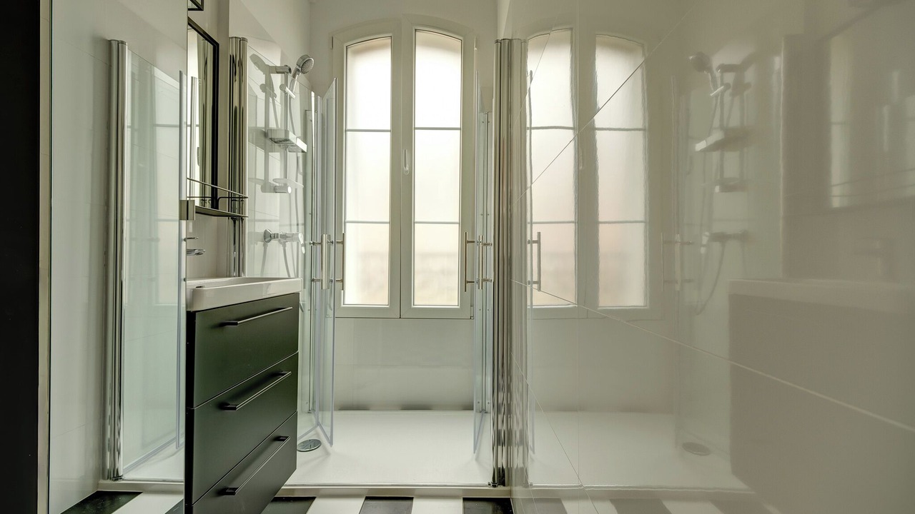 Photo of Bathroom in Arcueil