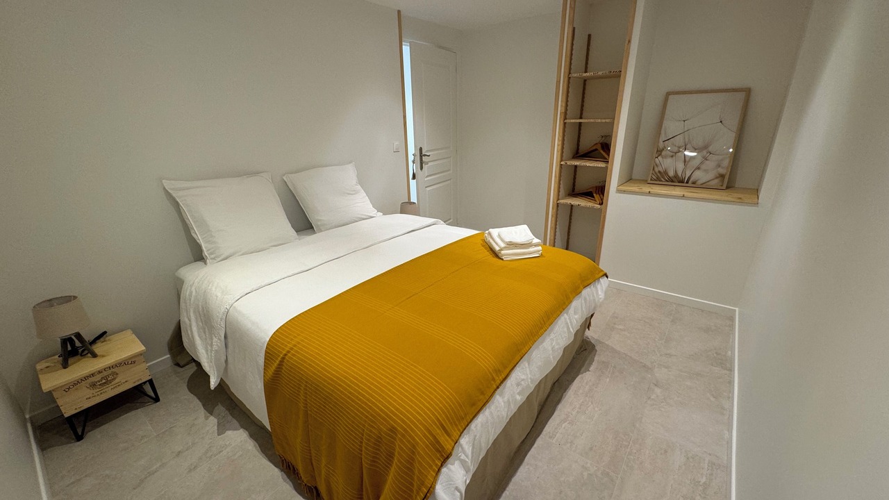 Photo of Bedroom in Salavas