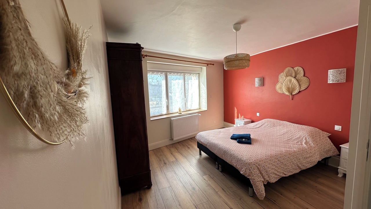 Photo of Bedroom in Prix-les-Mezieres