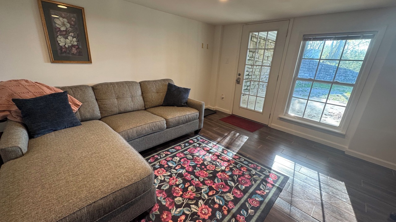 Photo of Livingroom in Culleoka