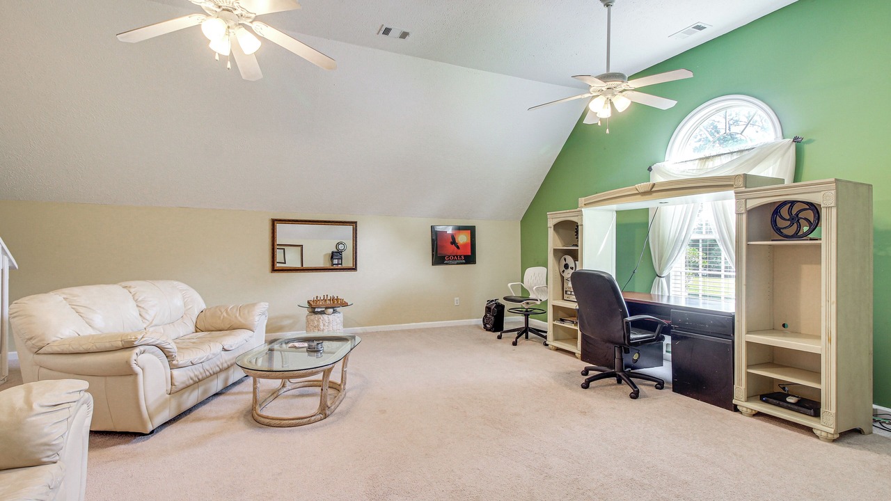 Photo of Livingroom in Richmond Hill