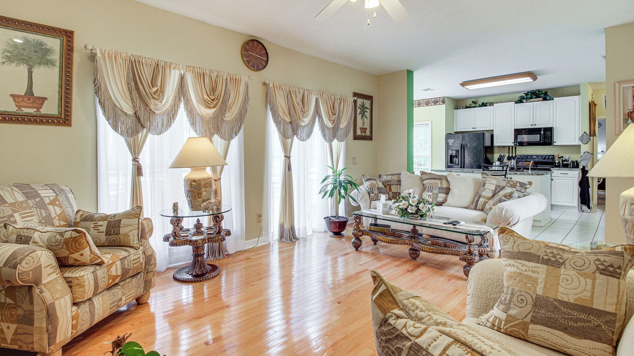 Photo of Bedroom in Richmond Hill