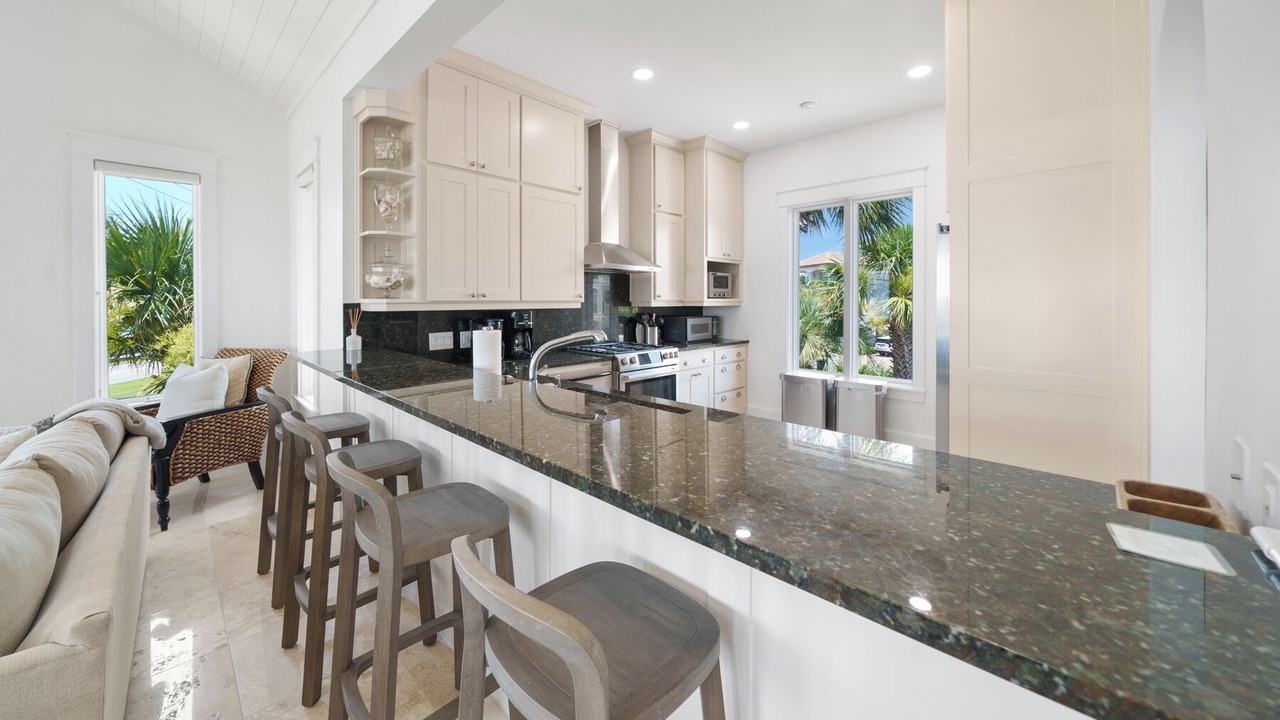 Photo of Kitchen in Avalon Beach Estates