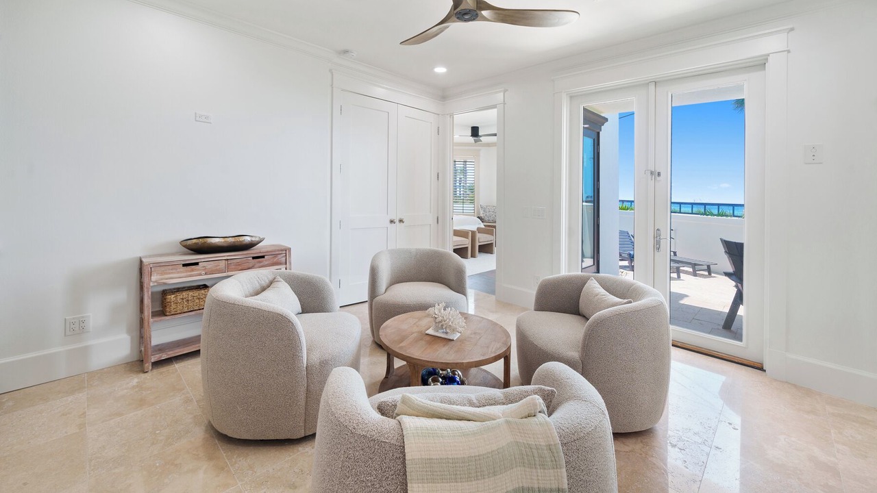 Photo of Others in Avalon Beach Estates