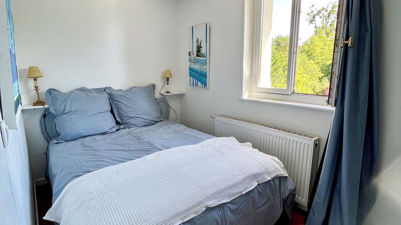 Photo of Bedroom in Courtonne-la-Meurdrac