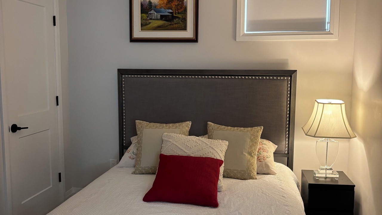 Photo of Bedroom in Grand River South
