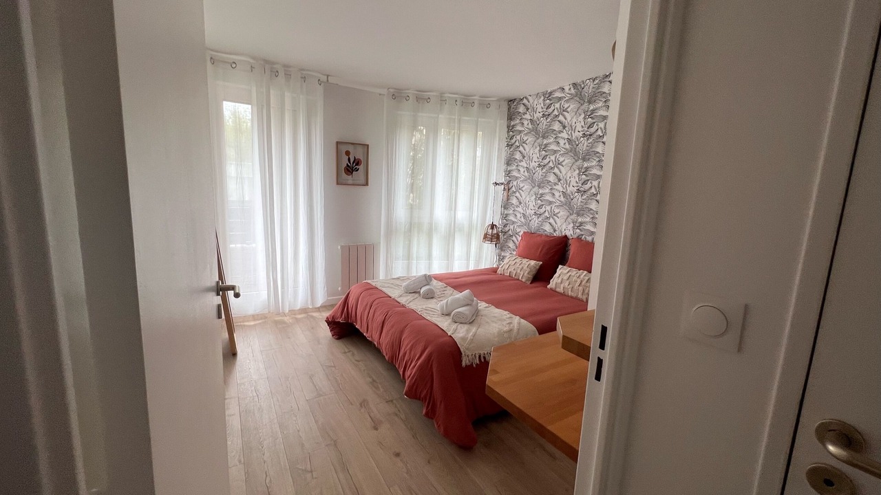 Photo of Bedroom in Le Kremlin-Bicetre