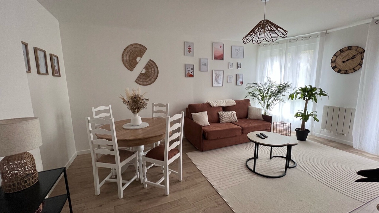 Photo of Livingroom in Le Kremlin-Bicetre