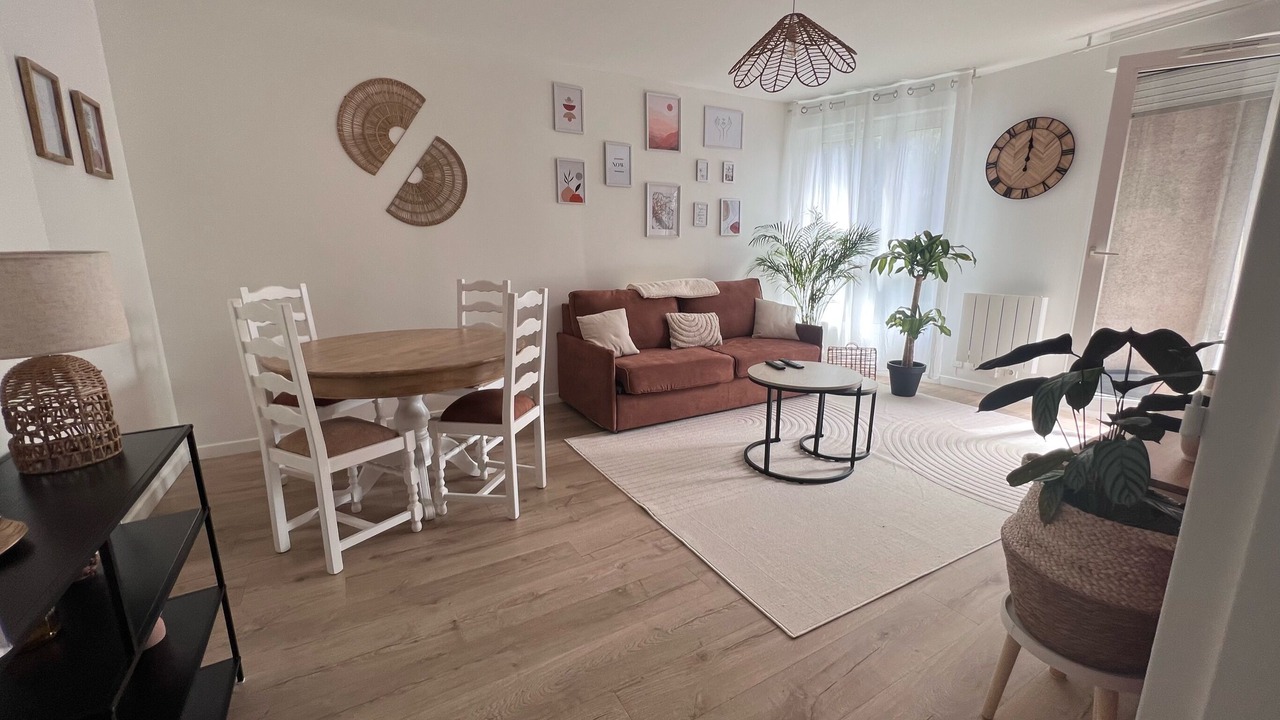 Photo of Livingroom in Le Kremlin-Bicetre