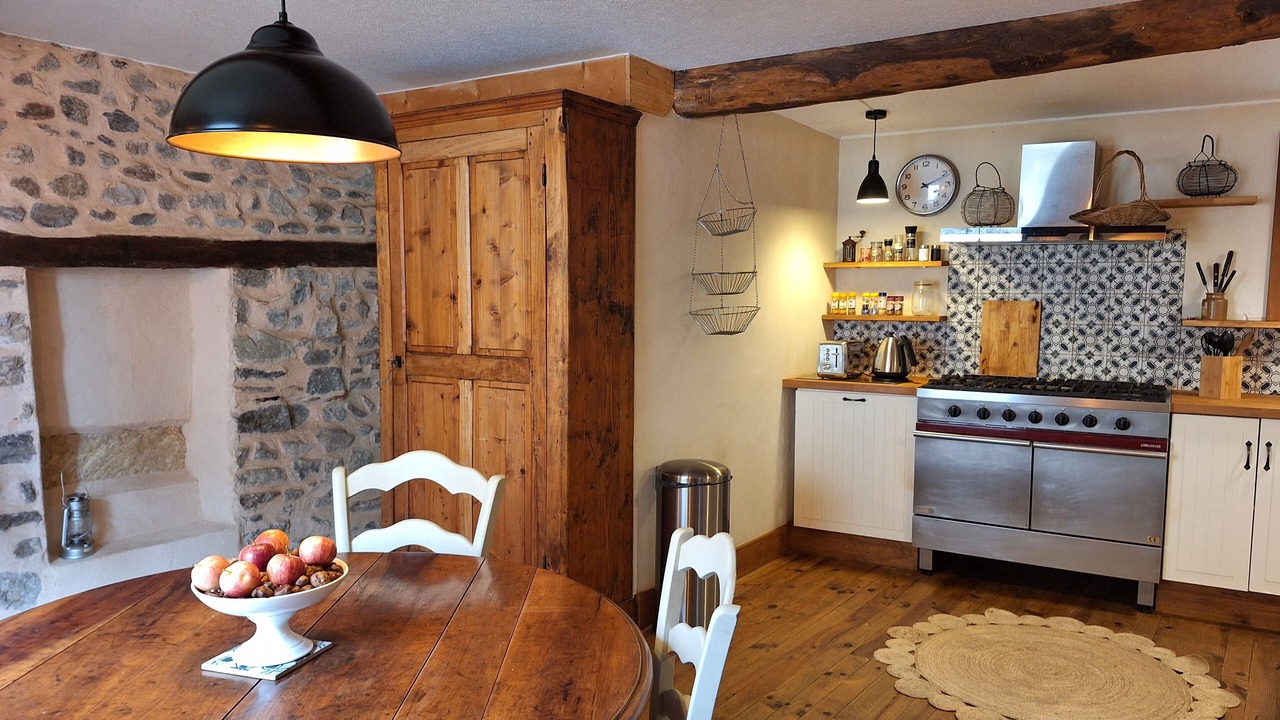 Photo of Kitchen in Saint-Jean-Saint-Maurice-sur-Loire