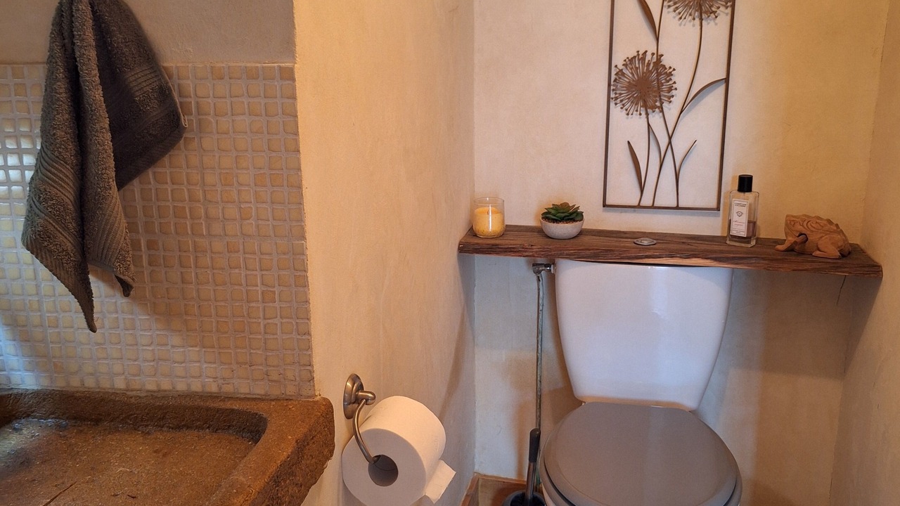 Photo of Bathroom in Saint-Jean-Saint-Maurice-sur-Loire