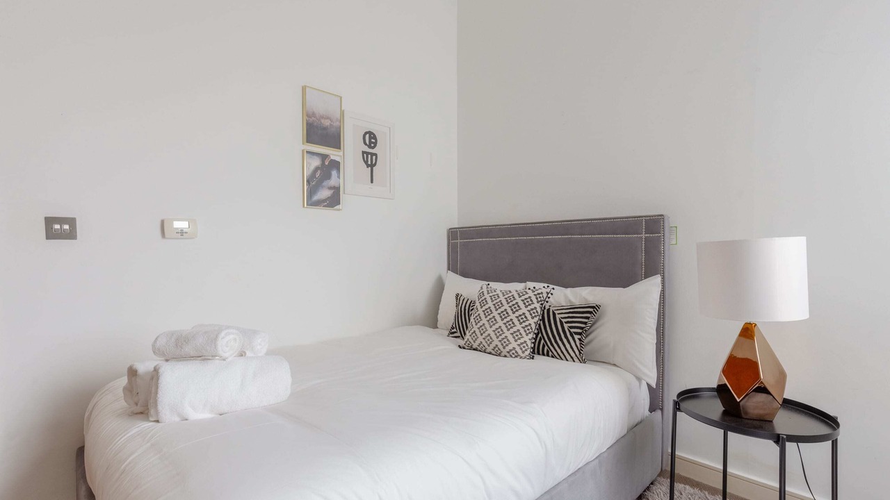 Photo of Bedroom in South Bank