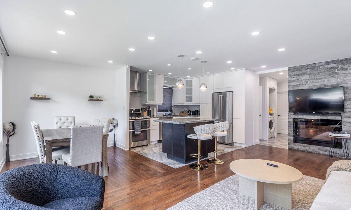 Photo of Livingroom in Burlington