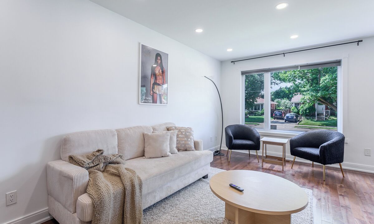 Photo of Livingroom in Burlington