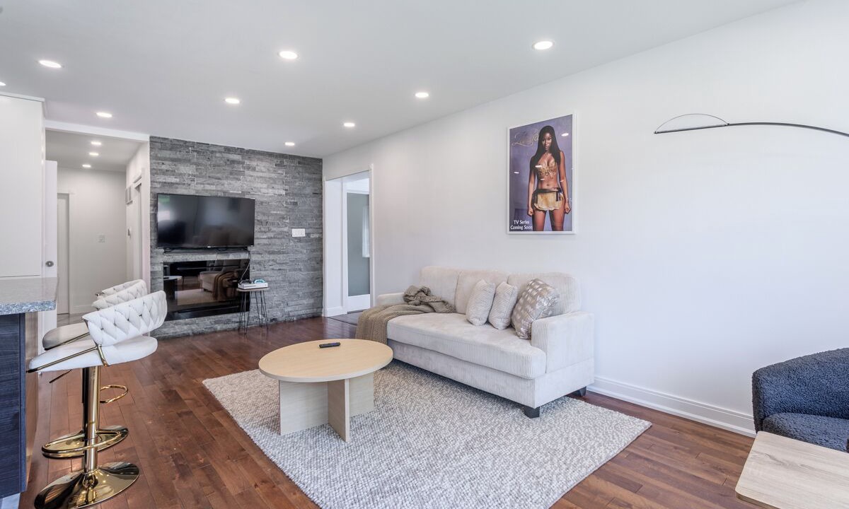 Photo of Livingroom in Burlington
